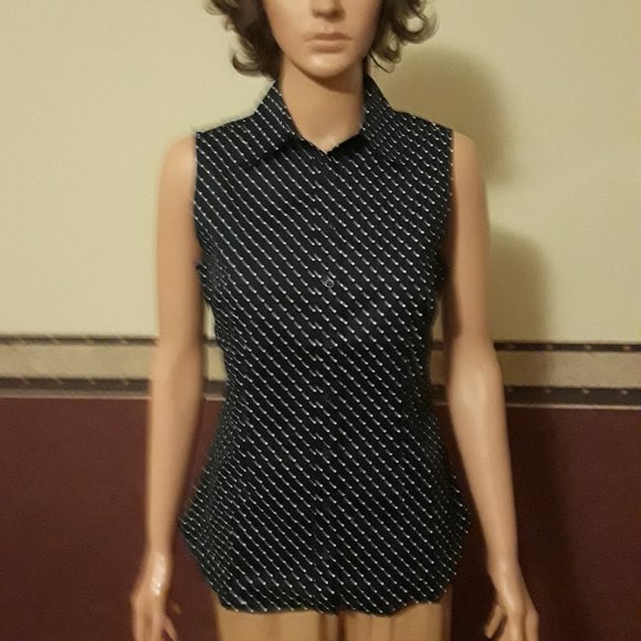 Chadwicks Tops - Chadwicks of Boston Navy Dot Sleeveless Collared Button Down Shirt Size 4 New